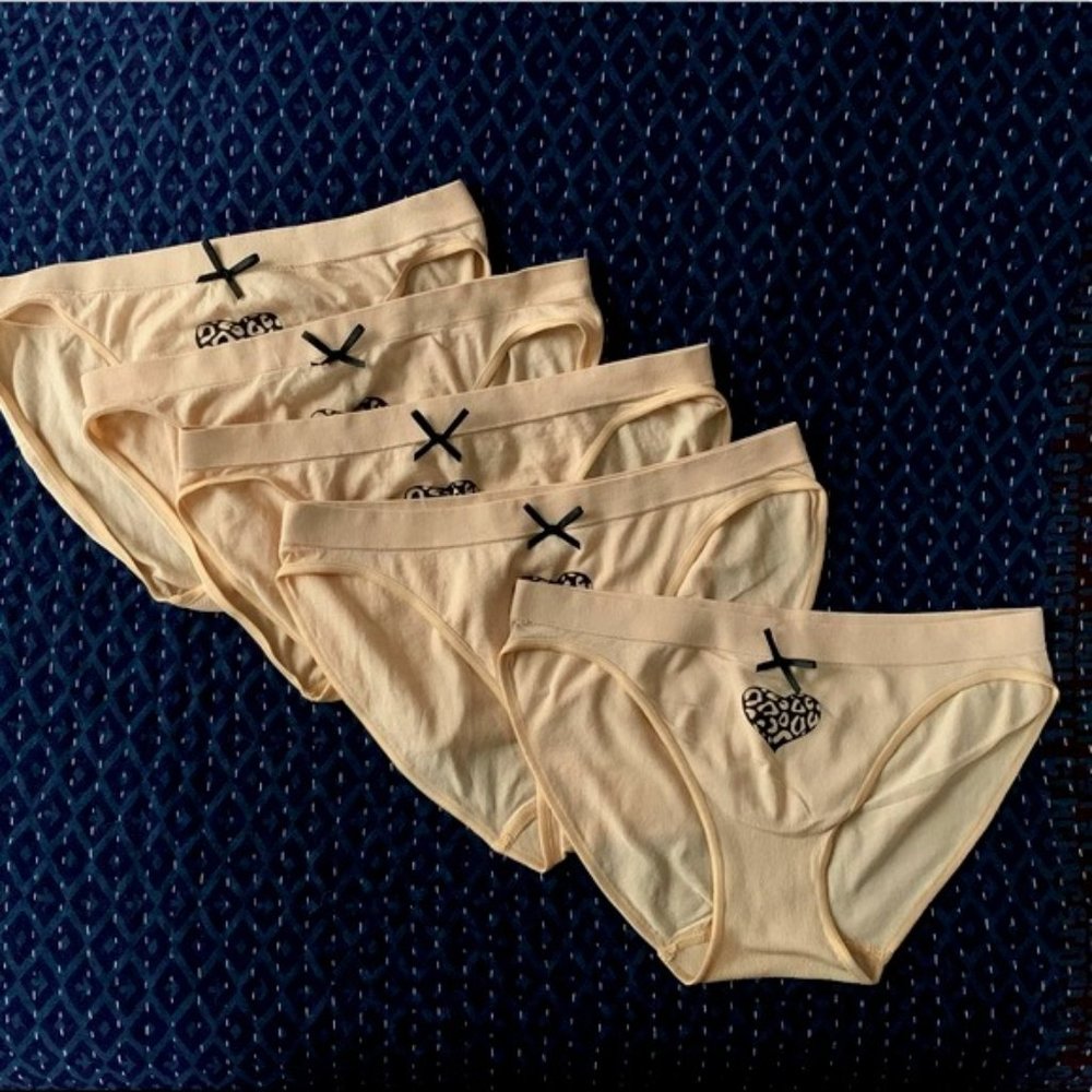 Barely There Seamless Bikini Panties